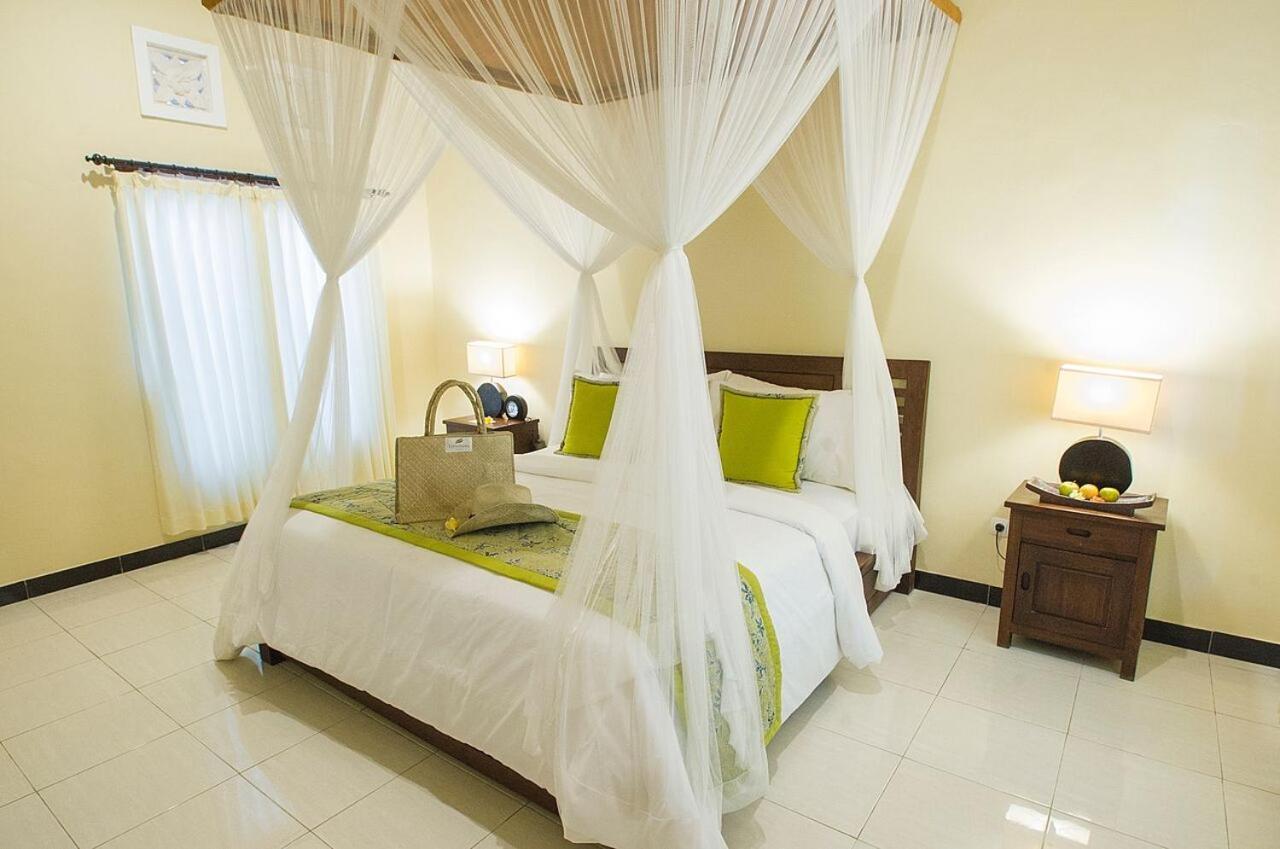 Lembongan Boutique Resort Exterior photo